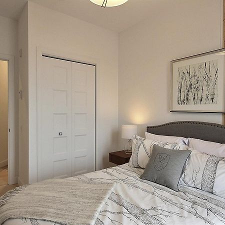 The Modern Cocoon Apartment ควิเบกซิตี้ ภายนอก รูปภาพ