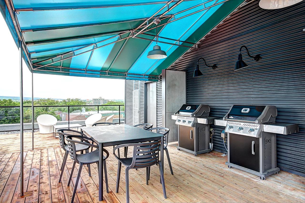 The Modern Cocoon Apartment ควิเบกซิตี้ ภายนอก รูปภาพ